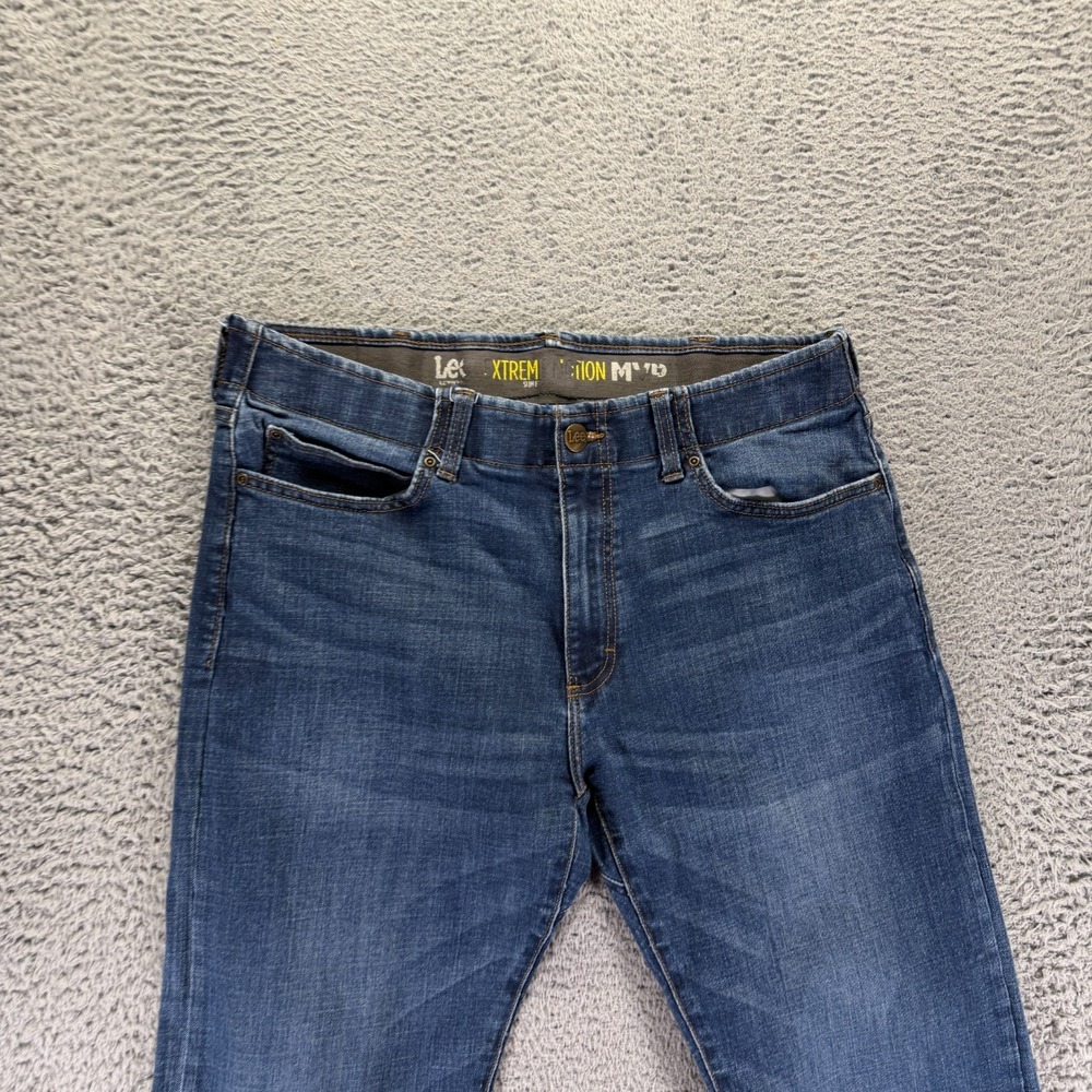 Lee Extreme Motion Jeans Men 36x34 Blue Cotton Denim Straight Slim Faded Stretch - Picture 2 of 10